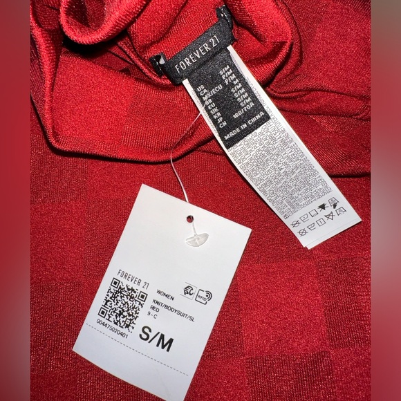 Women’s Turtleneck Sleeveless Bodysuit - Forever 21 - Maroon Knit Checkered S/M - Picture 5 of 5